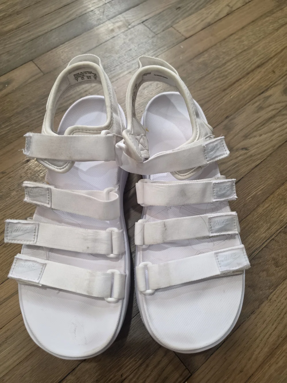 Nike Icon Classic platform sandals Size 9 PLATIMUM WHITE Platform